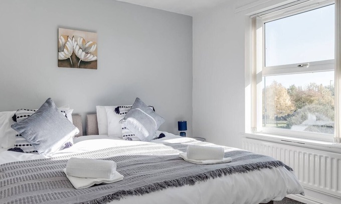 Thorpe Satchville House | Braunstone House by Our Home Short Stays