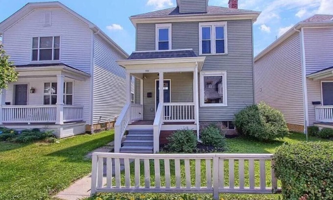 Columbus House | Breath of Fresh Air House- 3 BR 2BA