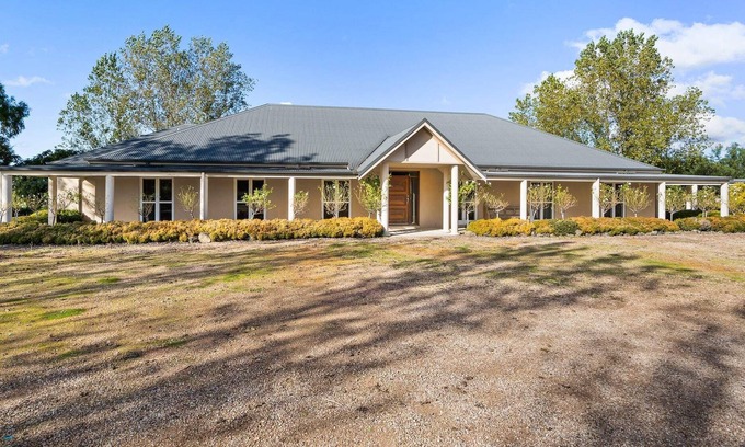 Windera House | Breathtaking Country Retreat Perfect for Families