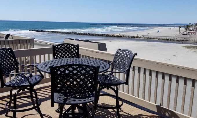 Townsite Condo | Breathtaking Ocean View Penthouse with Spacious Patio, E-305