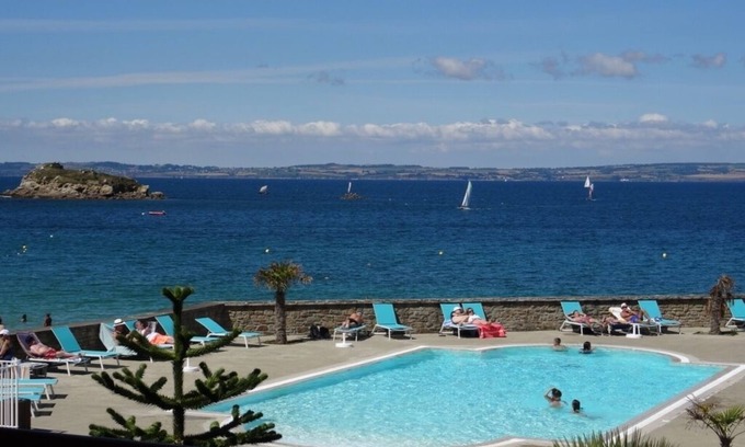 Treboul Apartment | Breathtaking sea view over the Bay of Douarnenez