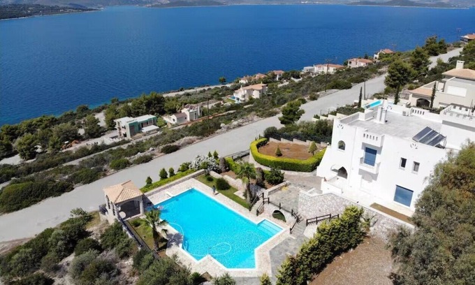Theologos House | Breathtaking Seaview Villa with Pool near Athens