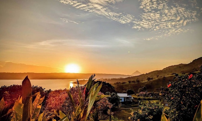 Tronadora House | Breathtaking Views ! 3 Suites & Hot Tub