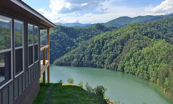 Bryson City Cabin | Breathtaking Views of Mountains & Lake - Peaceful Haven - Fragrance Free