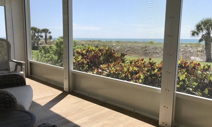 Golden Beach Condo | Breathtaking Views, Venice Island Gulf Front Condo, Green Clean.
