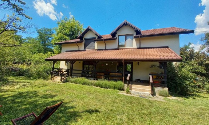Cornu House | Breaza - Grădina Ascunsa