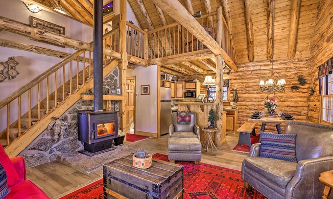 Blue River Cabin | Breckenridge Cabin w/Hot Tub: Ski & Hike!