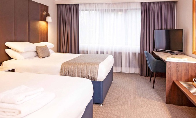 Bredbury Hotel | Bredbury Hall Hotel