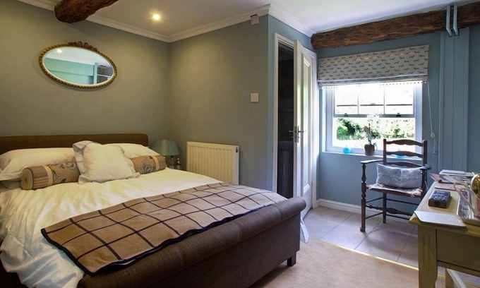 Breedon on the Hill Bed & Breakfast | Breedon Hall