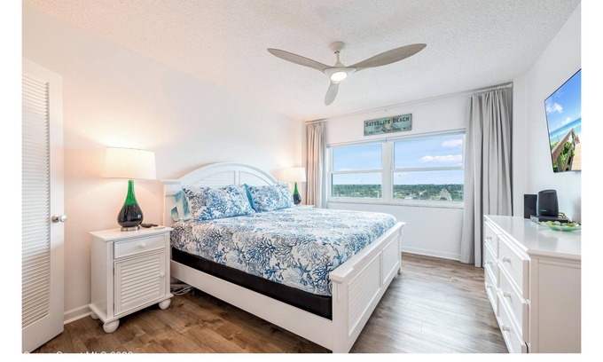 South Patrick Shores Apartment | Breezy Beachfront Escape – Walk Out to the Ocean!