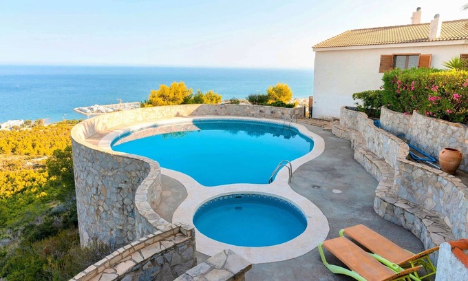 Alcala de Xivert Villa | Breizas Villas: Relaxing Escape with Pool and Views, Breizas Villas with Private Pool