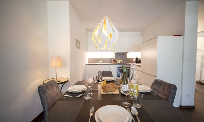 Engadin Scoul Apartment | Brentschpark No. 33: Charming renovated 2.5-room flat in the quiet located Brentschpark