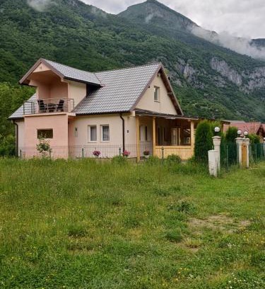 Vusanje Apartment | Breti's GuestHouse