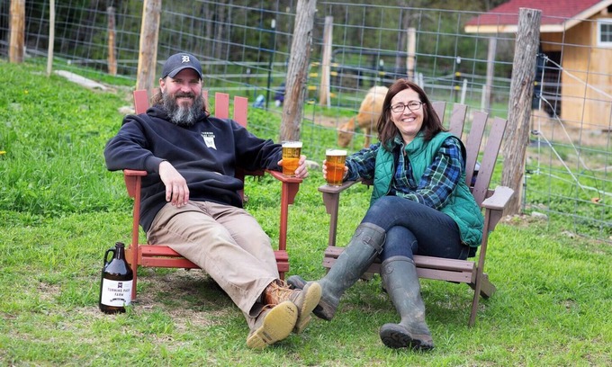 Monson Cabin | Brewery Farm Retreat : Stephen King
