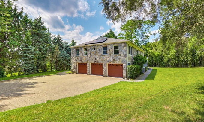 Briarcliff Manor House | Briarcliff Manor Estate w/Hudson River Views