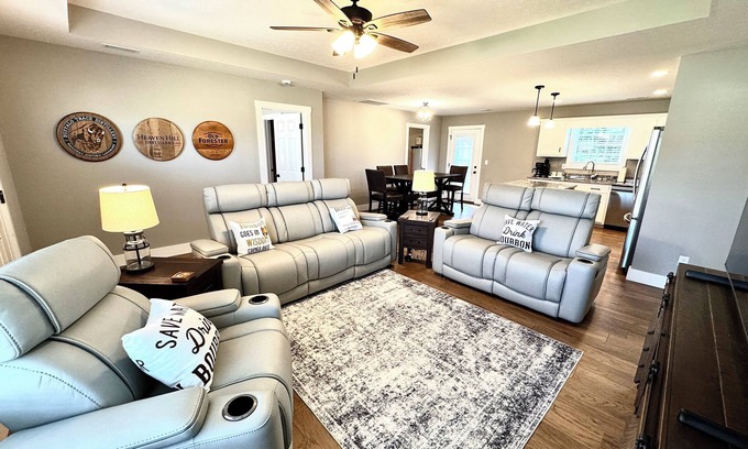 Bardstown House | Brick and Bourbon- BARDSTOWN