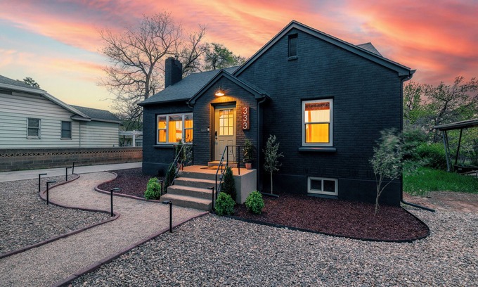 Cedar City House | Brick Haven House: Near SUU, Shakespeare Fest, Nat’l Parks, Free Parking
