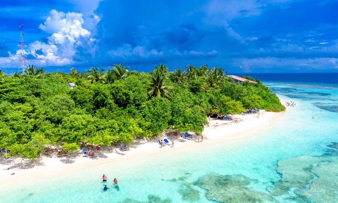 Rasdhoo House | Brick Wood Sunset Beach