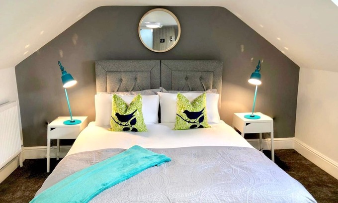King's Lynn House | Bricksage Rooms, King's Lynn The Walks