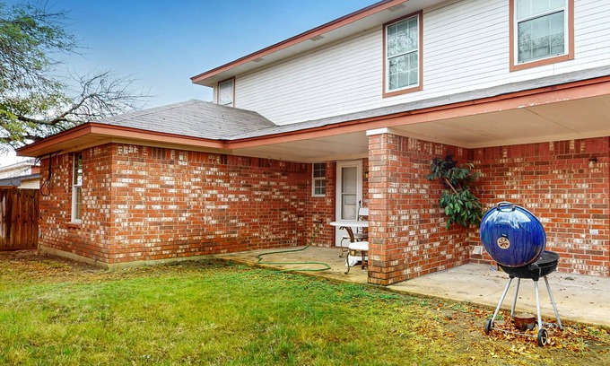 Killeen House | Brickside Beauty | Getaway in Killeen