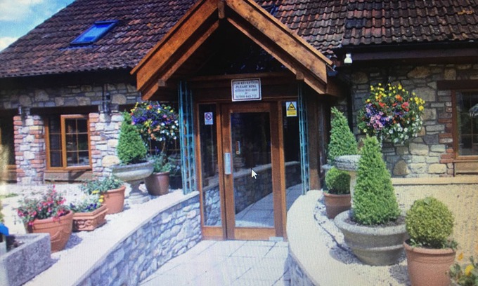 Barrow Gurney House | Bridge Farm Guesthouse