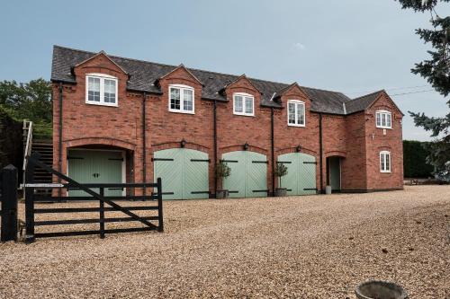 Kibworth Beauchamp Hotel | Bridge House Barn