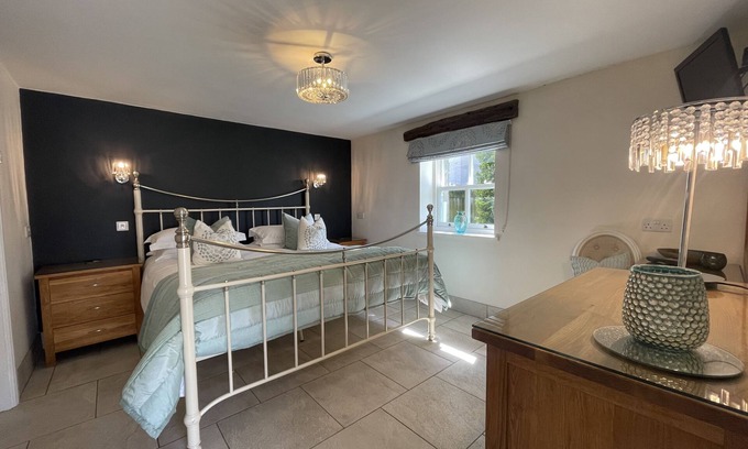 Keswick Cottage | Bridge Mews - a mew that sleeps 2 guests in 1 bedroom