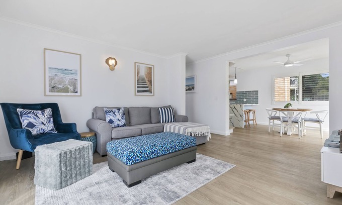 Bongaree Apartment | BRIDGE VIEW!