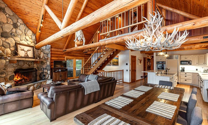 Bozeman Ski Chalet | Bridger Lodge: Ski-In Ski-Out/Hike/Bike/Fish/Hunt Bridger Bowl Ski Area