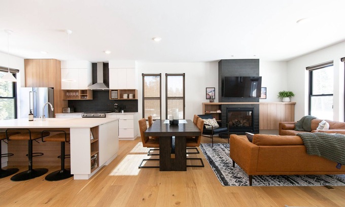 Bozeman Condo | Bridger Pines Two: Bridger Bowl Chalet