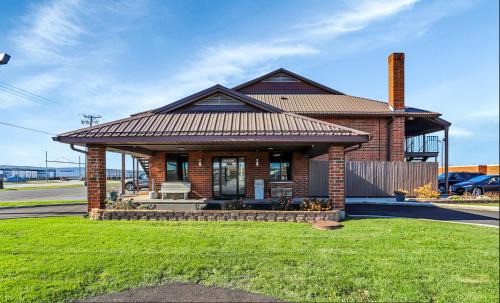 Bridgeview Hotel | Bridgeview Inn Chicago Area