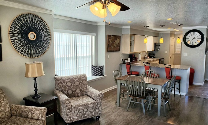 Branson Condo | Bridging the gap between convenience and luxury! No stairs! Family-friendly!