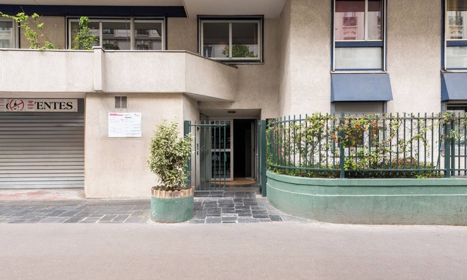Quartier de la Goutte-d'Or Apartment | Bright 1BD Apartment with Patio, Near Sacré-Cœur