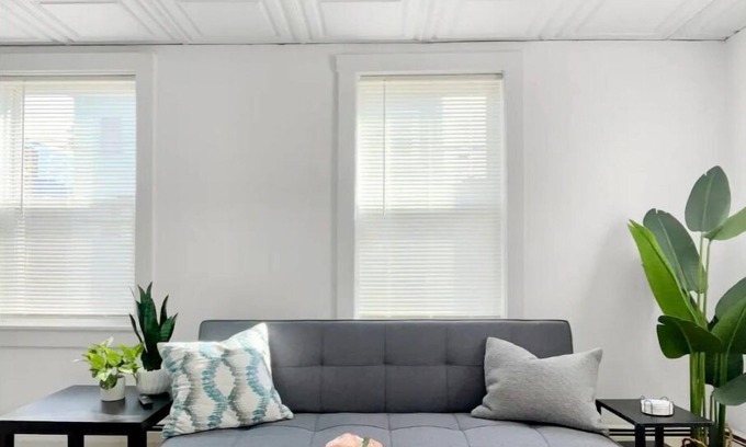 Jeffries Point Apartment | Bright 2BR by Boston Waterfrontn