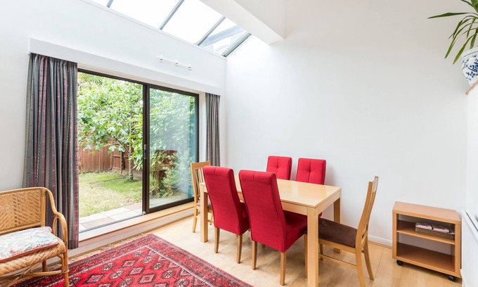 Fortune Green House | Bright 4 Bedroom Family Home in Prime West Hampstead with Garden and Garage