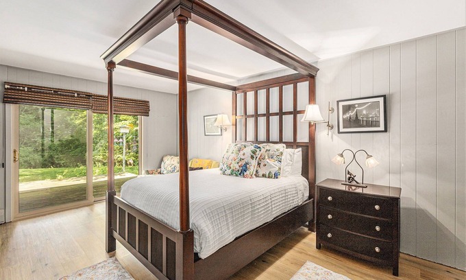 Bear Lake House | π» Bright 4BDR Home by Lake MI, Arcadia Bluffs, Portage Lake & More