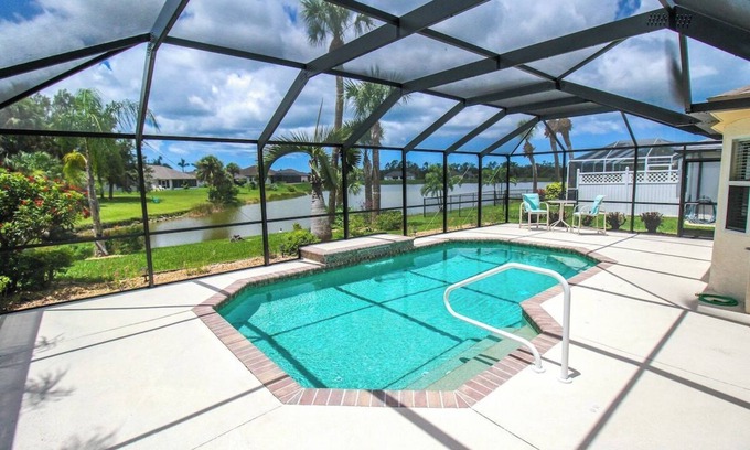 Rotonda Heights House | Bright & Airy Canal-Front Retreat With Pool - Royal Oasis