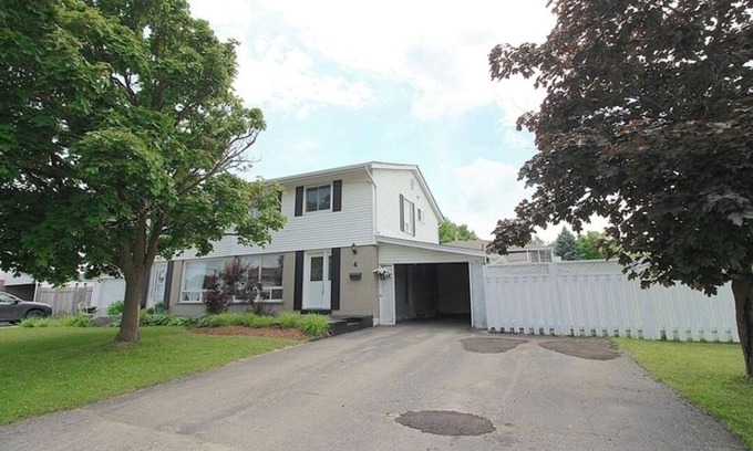 Orangeville House | Bright airy home in Orangeville nnn