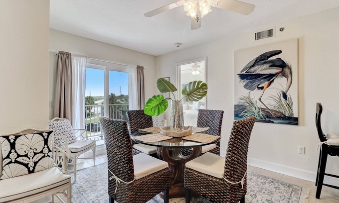 Fernandina Beach Condo | Bright, Airy Oceanfront Condo on Amelia Island!