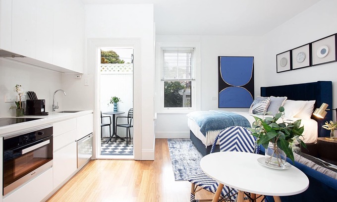 Lewisham Apartment | Bright and Beautiful Studio in Quiet Neighbourhood