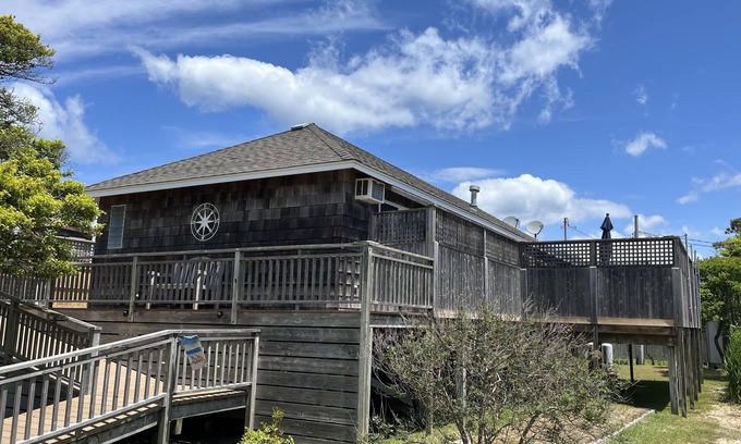 Ocean Bay Park House | Bright and Breezy Beach House in Ocean Bay Park