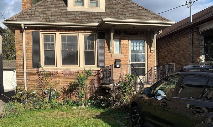 Keelesdale - Eglinton West House | Bright and Cozy 2Br House