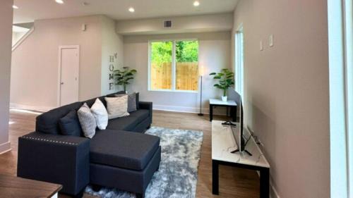 Northside House | Bright and Modern Houston Getaway Gated Community Close to Everything