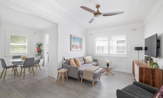 Bondi Beach Apartment | Bright and Spacious 2BR Bondi Apartment