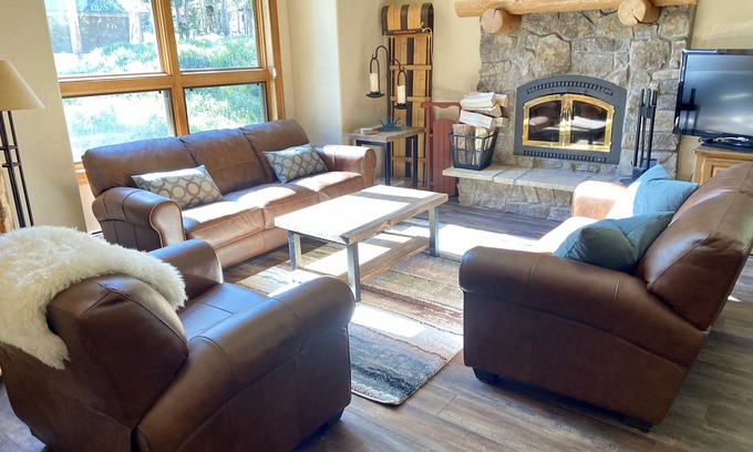 Blue River House | Bright and spacious home with hot tub! Minutes from skiing!