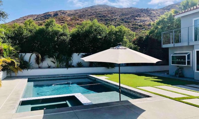 San Carlos House | Bright and spacious home with views, pool & spa.