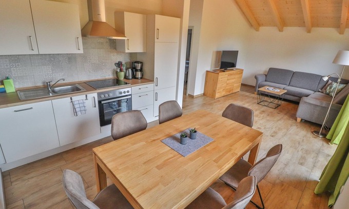 Saaldorf-Surheim Apartment | Bright apartment- 5 persons, 53sqm, 2 bedrooms, balcony with mountain view