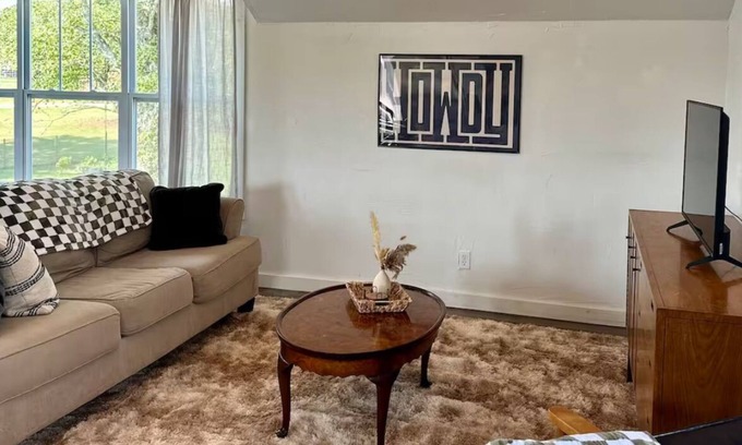 Dawsonville Apartment | Bright apartment, Amazing View