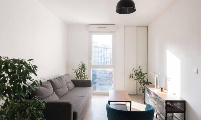La Courneuve Apartment | Bright apartment just outside Paris