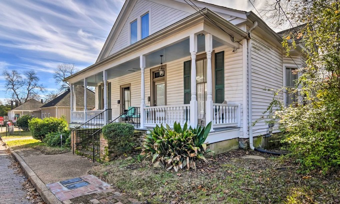 Vicksburg Apartment | Bright Apartment, Near Vicksburg Military Park!